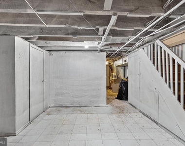 243 W 22nd Street - Photo Thumbnail 23