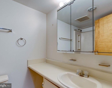 700 Avondale Road - Photo Thumbnail 20
