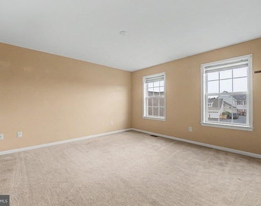 1955 Preserve Lane - Photo Thumbnail 16