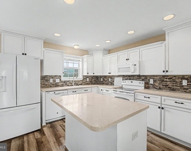 1955 Preserve Lane - Photo Thumbnail 24