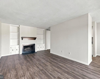 1424 Valley Drive - Photo Thumbnail 4