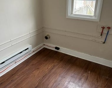106 N Arch Street - Photo Thumbnail 11