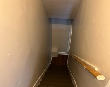 106 N Arch Street - Photo Thumbnail 7