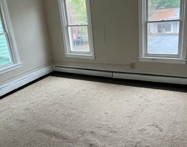 106 N Arch Street - Photo Thumbnail 5