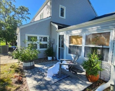 1 South Seas Court - Photo Thumbnail 1