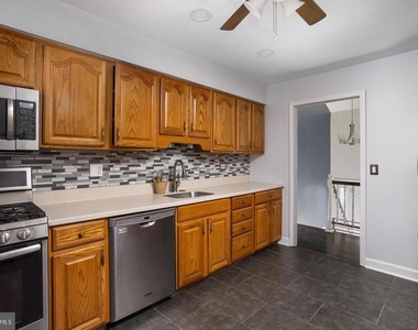 46 Carl Sandburg Road - Photo Thumbnail 19