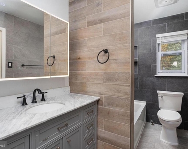 46 Carl Sandburg Road - Photo Thumbnail 8