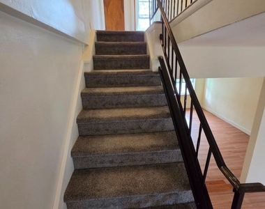 504 New Jersey Avenue - Photo Thumbnail 13