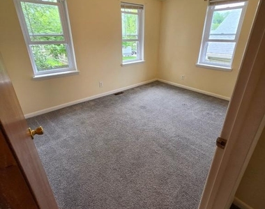 504 New Jersey Avenue - Photo Thumbnail 11