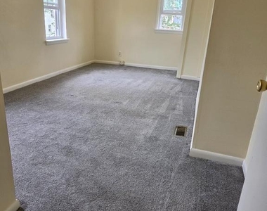 504 New Jersey Avenue - Photo Thumbnail 7
