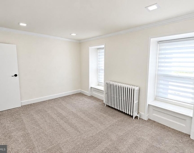 219 Wood Street - Photo Thumbnail 8