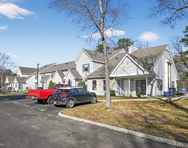 2701 Canyon Ct - Photo Thumbnail 14