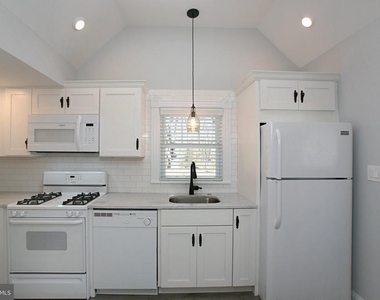 412 W Ocean Heights Avenue - Photo Thumbnail 1