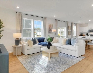 212 Daytona Road - Photo Thumbnail 3