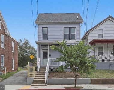 20 Summer Street - Photo Thumbnail 1