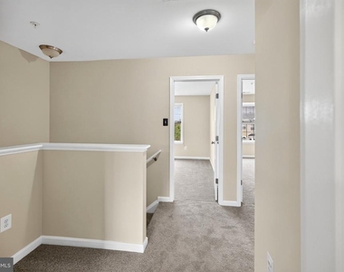 10382 Lantern Lane - Photo Thumbnail 15