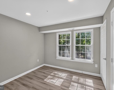 2071 Alice Avenue - Photo Thumbnail 9