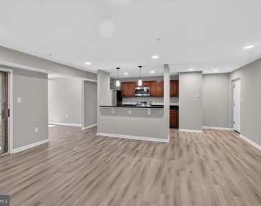 2071 Alice Avenue - Photo Thumbnail 2