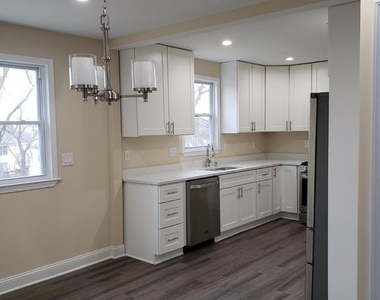 1609 Lee Road - Photo Thumbnail 5
