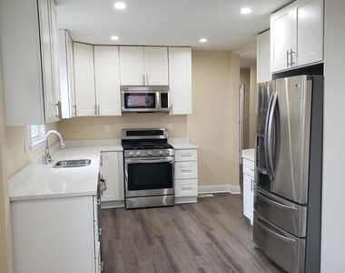 1609 Lee Road - Photo Thumbnail 6