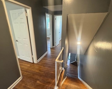 3525 Manor Wood Drive - Photo Thumbnail 7