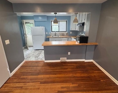 3525 Manor Wood Drive - Photo Thumbnail 3