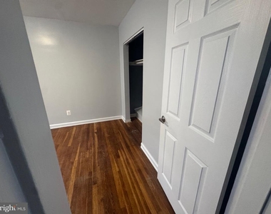 3525 Manor Wood Drive - Photo Thumbnail 8