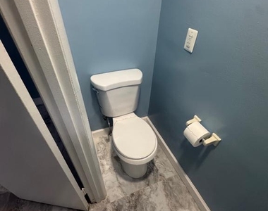 3525 Manor Wood Drive - Photo Thumbnail 10