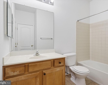 5602 Hartfield Avenue - Photo Thumbnail 16