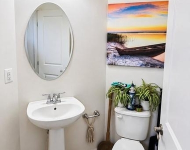 610 Chance Place - Photo Thumbnail 11