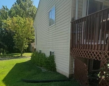 400 Beech Street - Photo Thumbnail 13