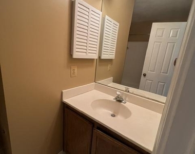 15524 Villisca Terrace - Photo Thumbnail 25