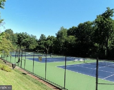 5716 Chapman Mill Drive - Photo Thumbnail 34