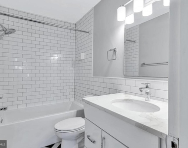 5716 Chapman Mill Drive - Photo Thumbnail 12