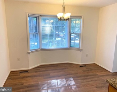 18640 Blue Violet Lane - Photo Thumbnail 6