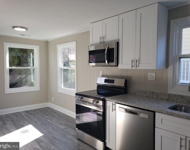 2915 University Boulevard W - Photo Thumbnail 1
