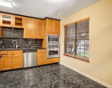 19506 Taverney Drive - Photo Thumbnail 7