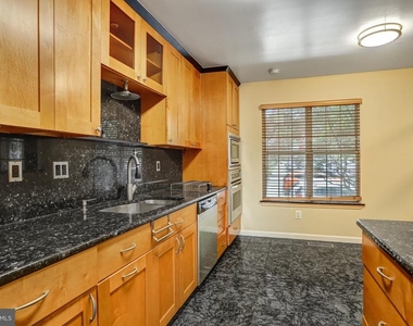 19506 Taverney Drive - Photo Thumbnail 12