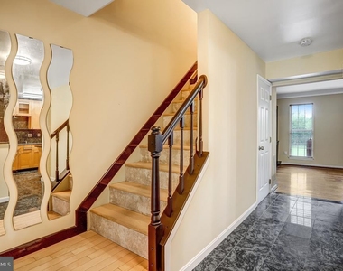 19506 Taverney Drive - Photo Thumbnail 5