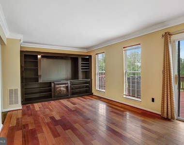 19506 Taverney Drive - Photo Thumbnail 14