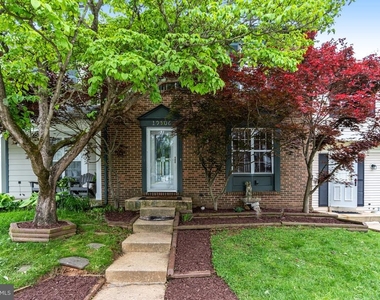 19506 Taverney Drive - Photo Thumbnail 3