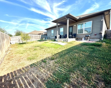 3413 Kotche St - Photo Thumbnail 7