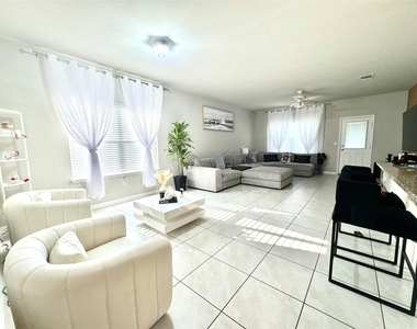 3413 Kotche St - Photo Thumbnail 3