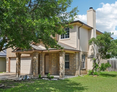 231 Altamont St - Photo Thumbnail 4