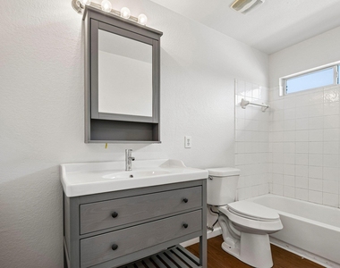 231 Altamont St - Photo Thumbnail 18