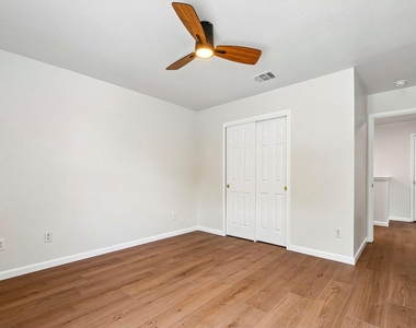 231 Altamont St - Photo Thumbnail 23
