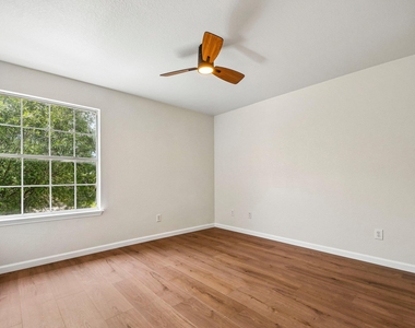 231 Altamont St - Photo Thumbnail 22