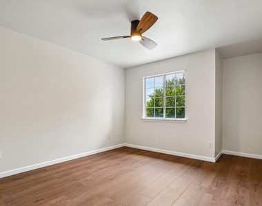 231 Altamont St - Photo Thumbnail 20