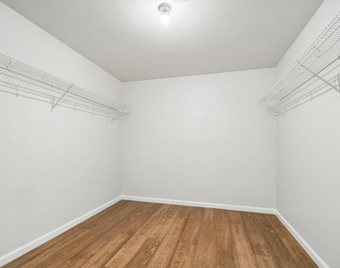 231 Altamont St - Photo Thumbnail 29