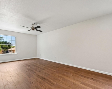 231 Altamont St - Photo Thumbnail 24